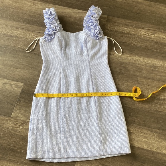 Eliza J Ruffle strap sheath dress striped seersucker size 4 - Picture 12 of 13